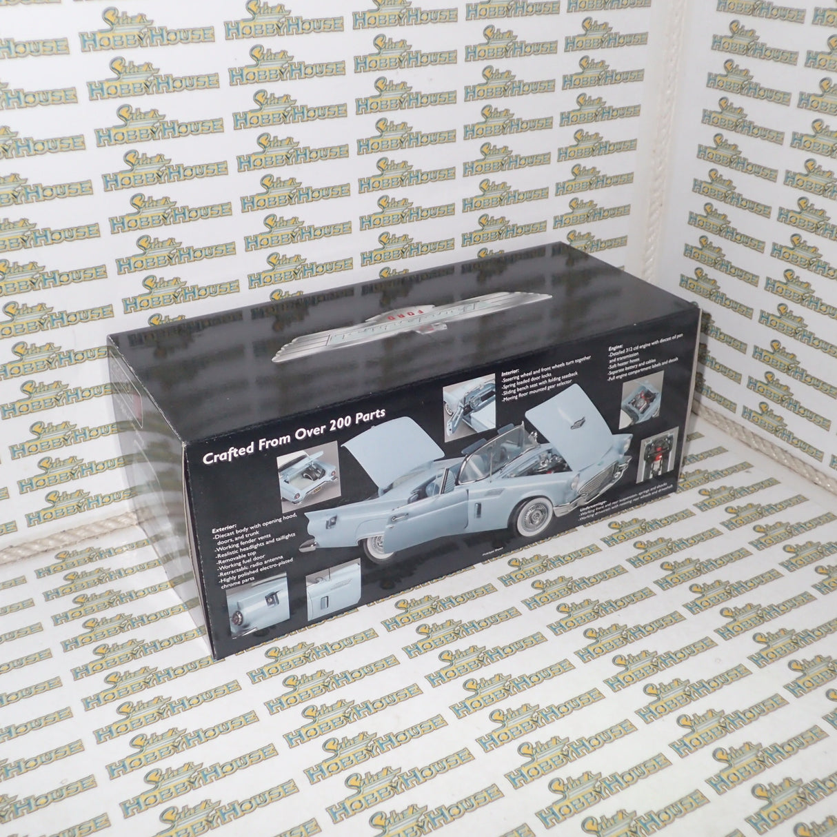 Ertl Precision 100 Collection 32889 - 1957 Ford Thunderbird Powder Blue Die-Cast Replica