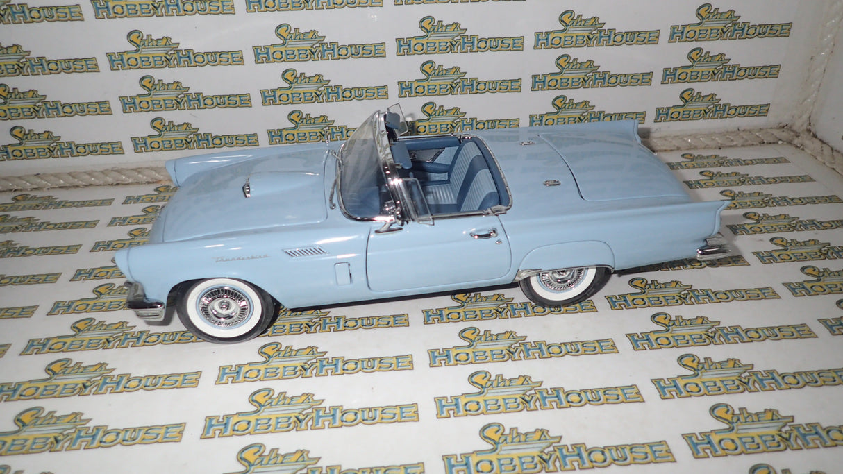 Ertl Precision 100 Collection 32889 - 1957 Ford Thunderbird Powder Blue Die-Cast Replica