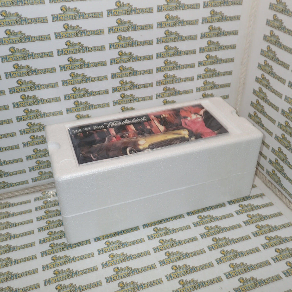 Ertl Precision 100 Collection 32889 - 1957 Ford Thunderbird Powder Blue Die-Cast Replica