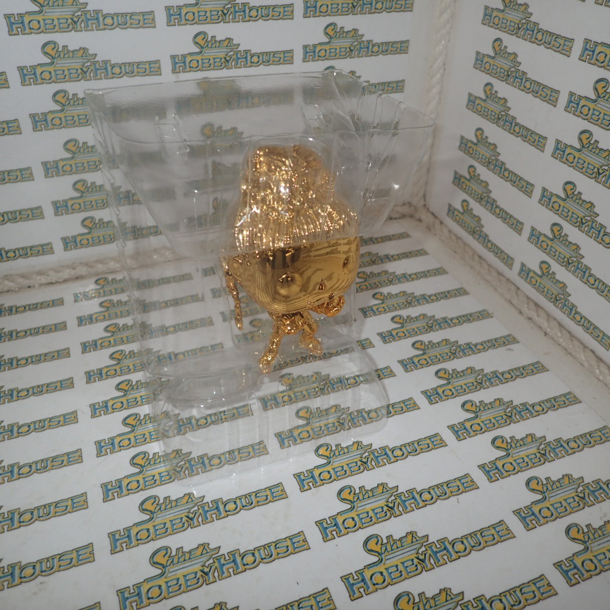 Funko 33522 - Marvel Studios: The First Ten Years - Black Panther - Shuri Gold Chrome Pop! 2018 Fall Convention Exclusive Limited Edition Vinyl Figure