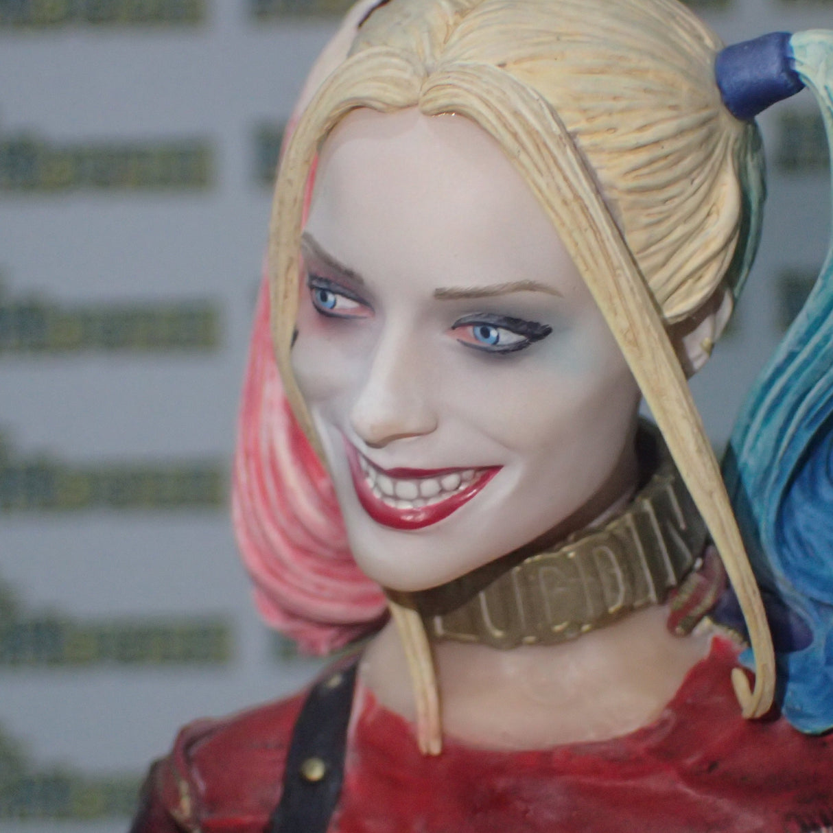 DC Collectibles 34201 - Suicide Squad Movie: The Joker and Harley Quinn Statue