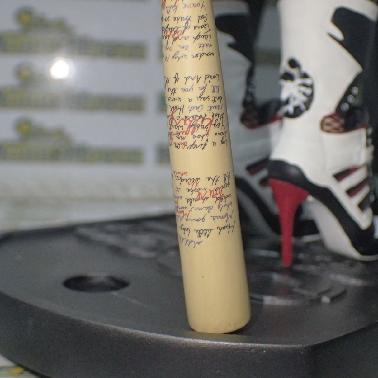 DC Collectibles 34201 - Suicide Squad Movie: The Joker and Harley Quinn Statue