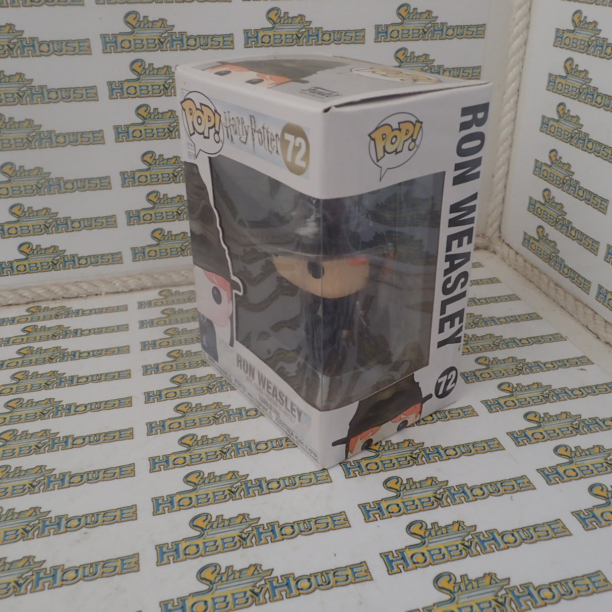 Funko – Harry Potter – Ron Weasley with Sorting Hat Vinyl Pop Figure