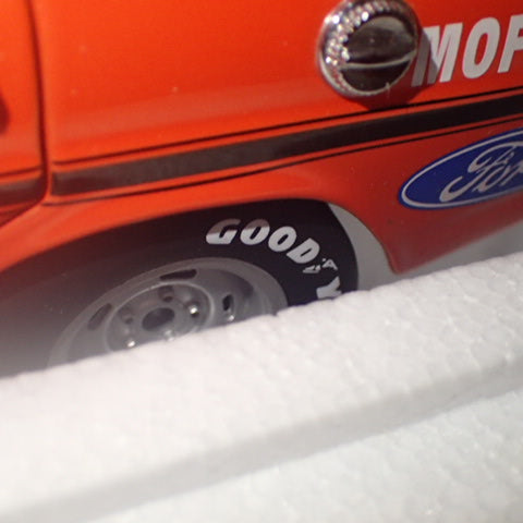 BIANTE CLASSICS 37085 - 1/18 Scale Ford Falcon GTHO Phase 2 Bathurst Winner