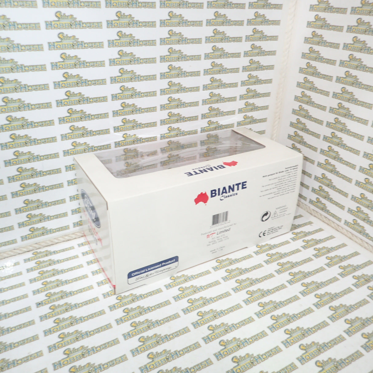 BIANTE AUTOart 37181 - 1/18 Scale 1971 Bathurst Winner Allan Moffat Ford XY GTHO Falcon. SIGNED COA