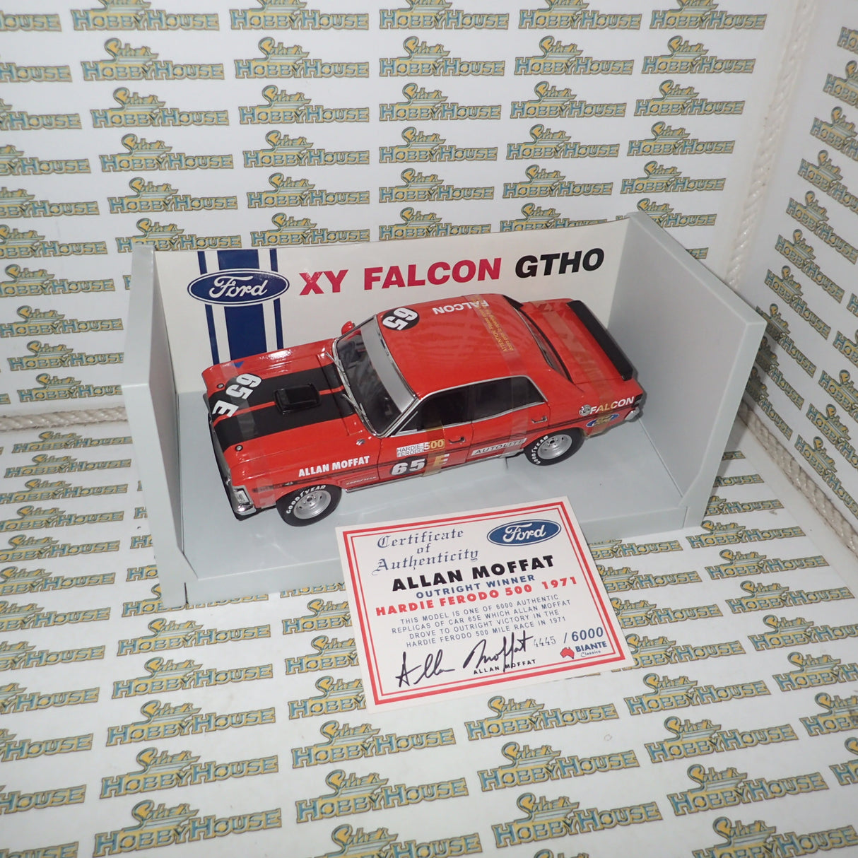 BIANTE AUTOart 37181 - 1/18 Scale 1971 Bathurst Winner Allan Moffat Ford XY GTHO Falcon. SIGNED COA