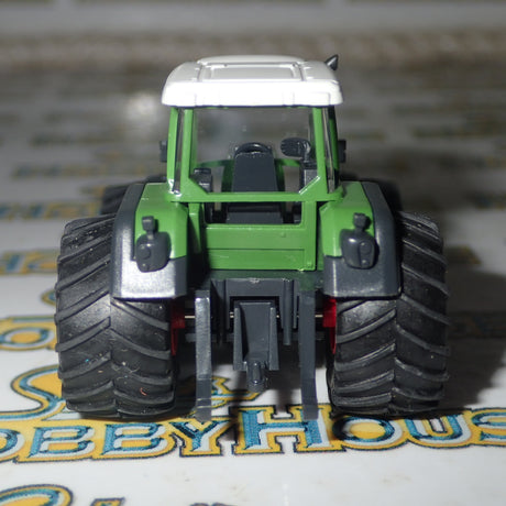 Wiking 377 40 31 - 1/87 Scale Tractor Agricultural Fendt Traktor 711 Vario mit Breitreifen