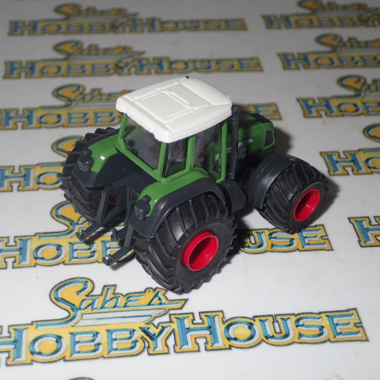 Wiking 377 40 31 - 1/87 Scale Tractor Agricultural Fendt Traktor 711 Vario mit Breitreifen