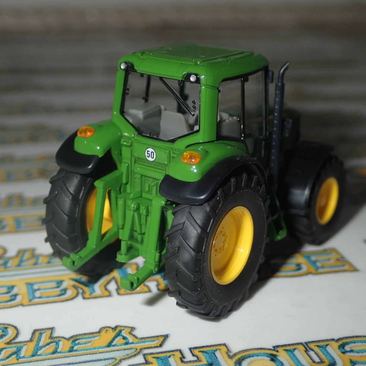 Wiking 393 01 32 - 1/87 Scale John Deere 6920 S Farm Tractor
