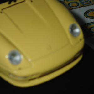 Minichamps 430 069270 - 1/43 Porsche 911 (993) Turbo S Pastel Light Yellow