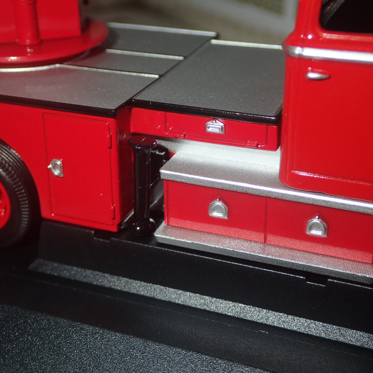 Lucky Diecast 43016 - 1/43 Signature Series 1962 DAF A 1600 FIRE ENGINE