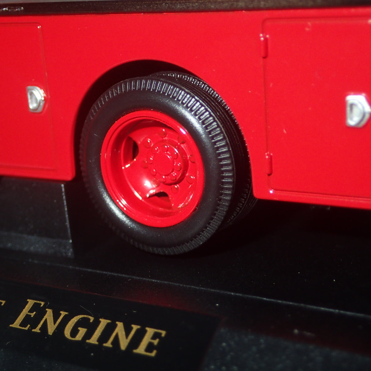Lucky Diecast 43016 - 1/43 Signature Series 1962 DAF A 1600 FIRE ENGINE