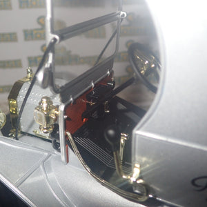 Universal Hobbies 4306 - 1/18 Scale Ford Model T "Delivery Truck" Ford Parts & Service