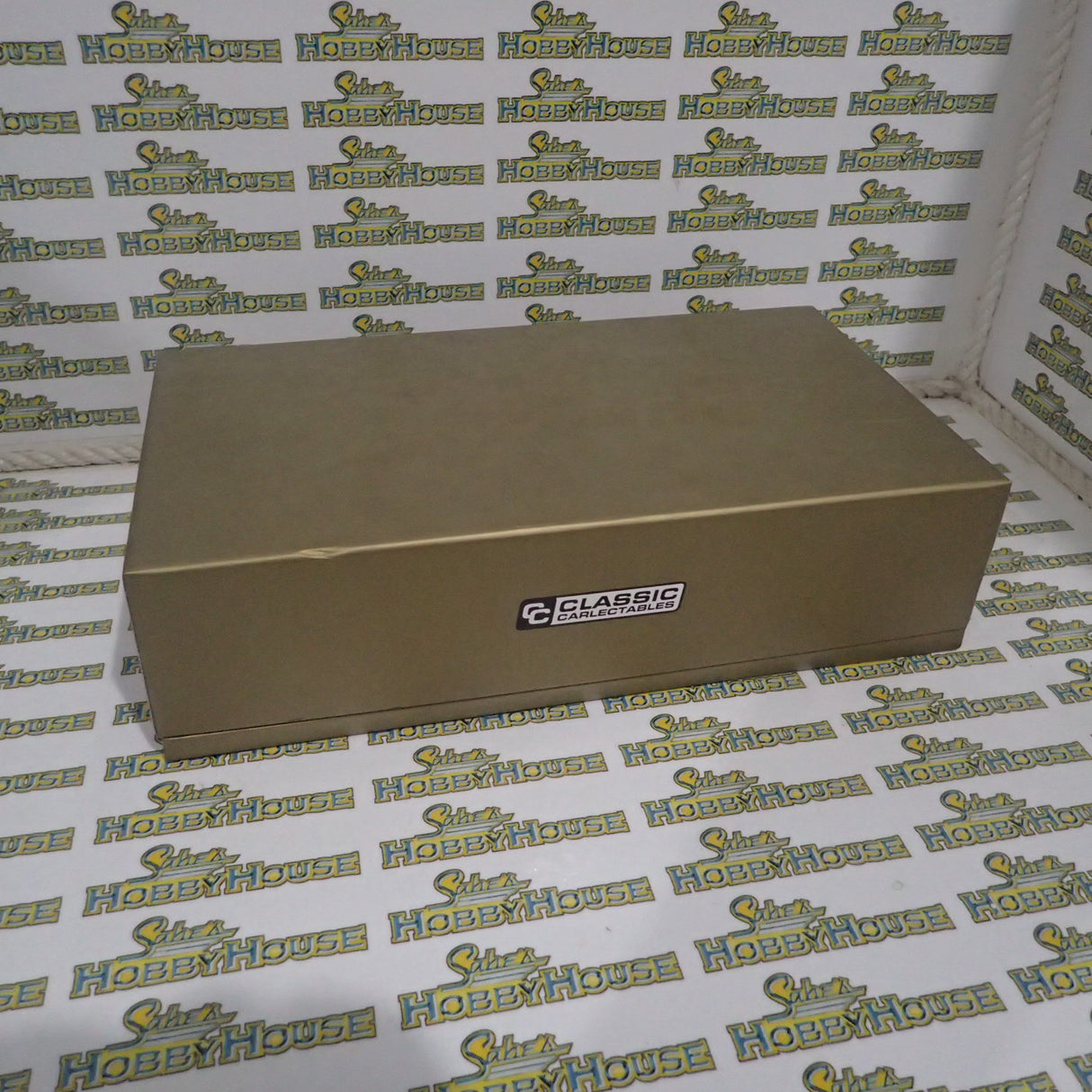 Classic Carlectables 43673 - 1/43 Scale - Craig Lowndes’ Final Race Autobarn Lowndes Racing Triple Set Diecast Scale Model Replica