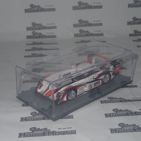 Spark Models 43LM04 – 1/43 Scale Audi R8 #5 Team GOH Winner 2004 24Hrs Le Mans Resin Scale Model Replica