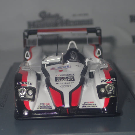 Spark Models 43LM04 – 1/43 Scale Audi R8 #5 Team GOH Winner 2004 24Hrs Le Mans Resin Scale Model Replica