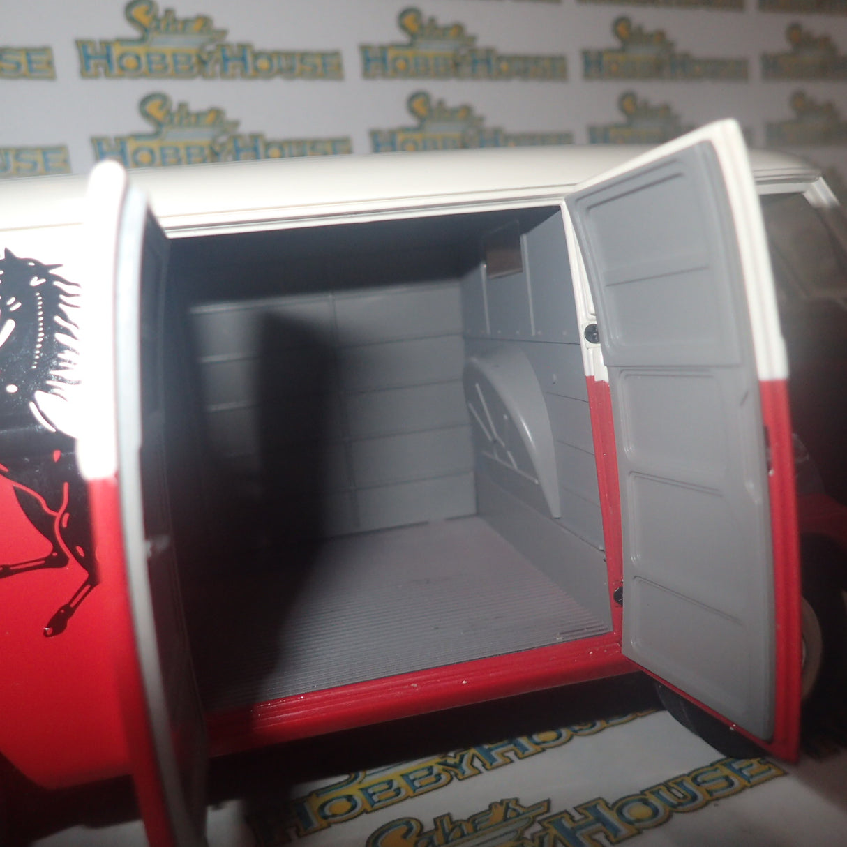 Schuco 45 003 6700 - 1/18 Scale Volkswagen T1 Transporter "Ferrari" Diecast Model Replica