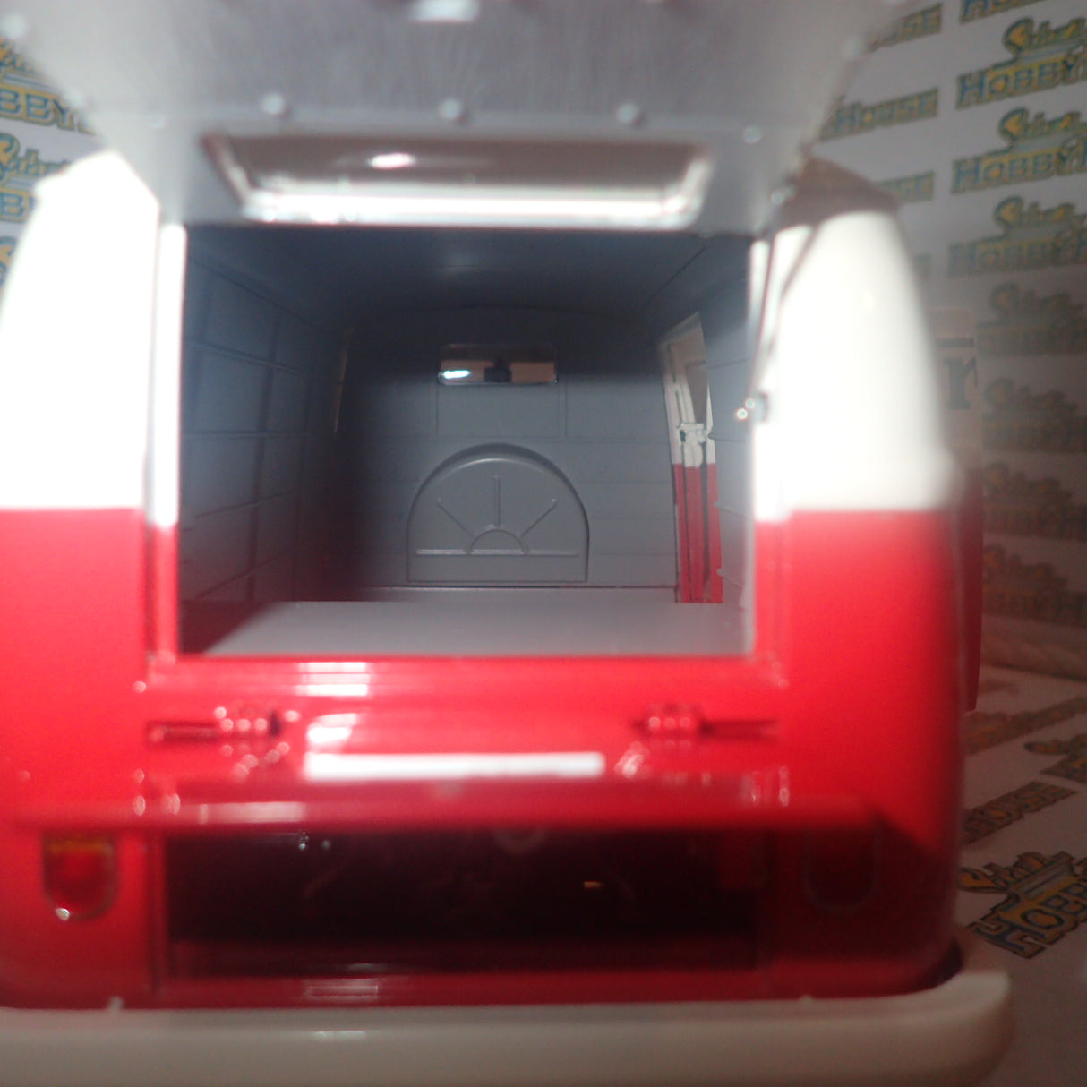 Schuco 45 003 6700 - 1/18 Scale Volkswagen T1 Transporter "Ferrari" Diecast Model Replica