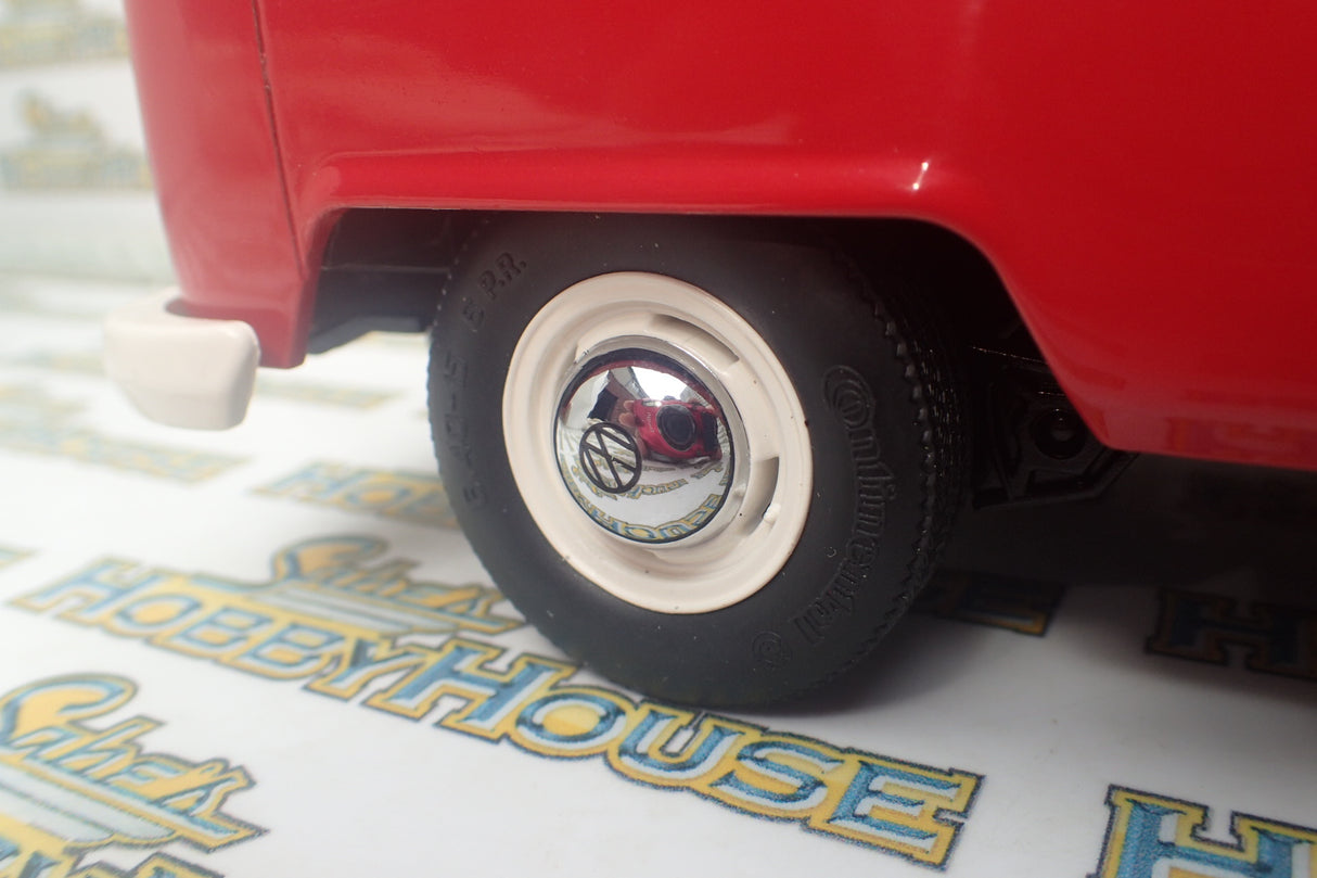 Schuco 45 003 6700 - 1/18 Scale Volkswagen T1 Transporter "Ferrari" Diecast Model Replica