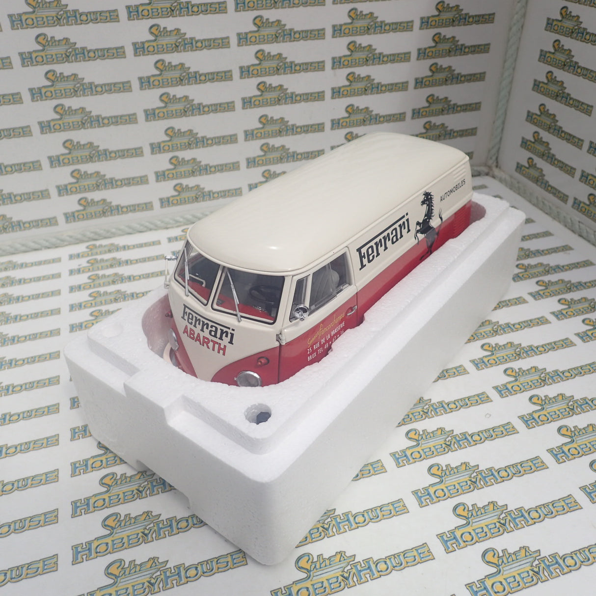 Schuco 45 003 6700 - 1/18 Scale Volkswagen T1 Transporter "Ferrari" Diecast Model Replica