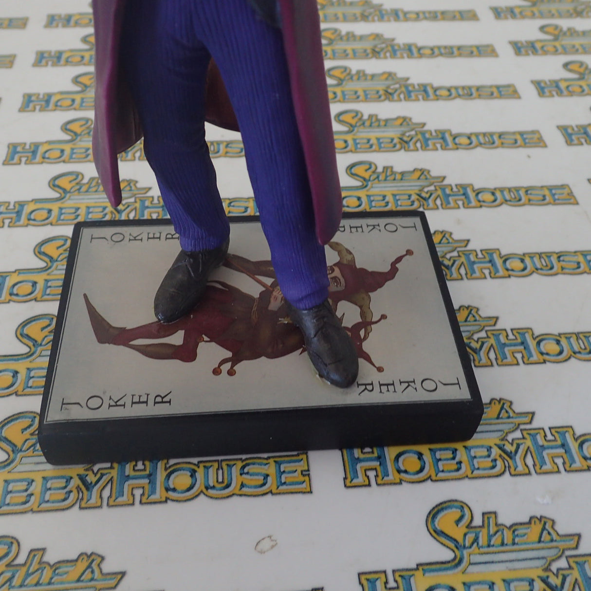 NECA 4718 - The Dark Knight Bobble Head The Joker Health Ledger Head knocker