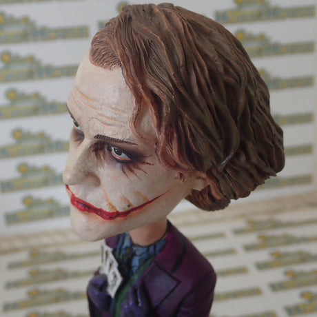 NECA 4718 - The Dark Knight Bobble Head The Joker Health Ledger Head knocker