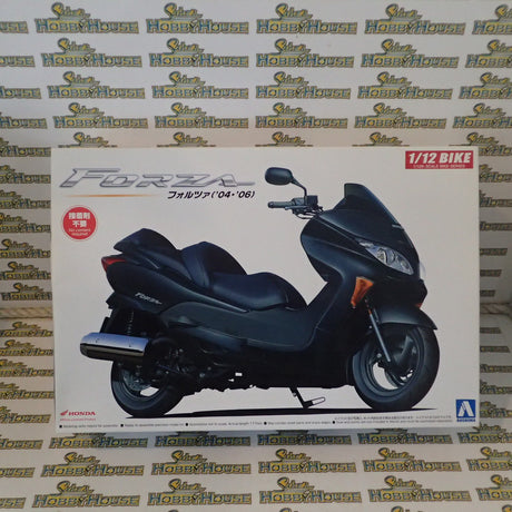 Aoshima 4905083054550 - 1/12 Scale - Honda Forza ('04-'06) Plastic Model Kit