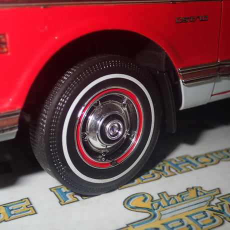 Highway 61 Collectibles 50559 - 1:18 Diecast - Chevy Fleetside Pickup - Red/White