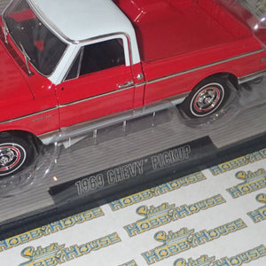 Highway 61 Collectibles 50559 - 1:18 Diecast - Chevy Fleetside Pickup - Red/White