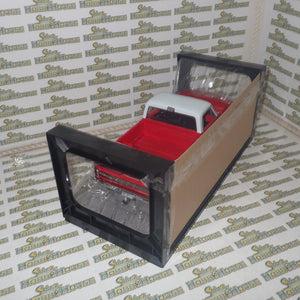 Highway 61 Collectibles 50559 - 1:18 Diecast - Chevy Fleetside Pickup - Red/White