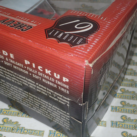 Highway 61 Collectibles 50559 - 1:18 Diecast - Chevy Fleetside Pickup - Red/White