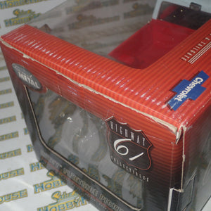 Highway 61 Collectibles 50559 - 1:18 Diecast - Chevy Fleetside Pickup - Red/White