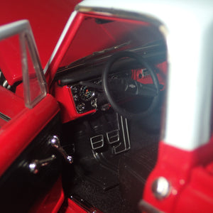 Highway 61 Collectibles 50559 - 1:18 Diecast - Chevy Fleetside Pickup - Red/White