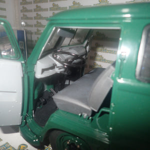Sun Star 5082 - 1:12 1956 Volkswagen VW T1 Bus Van POLIZEI dark green