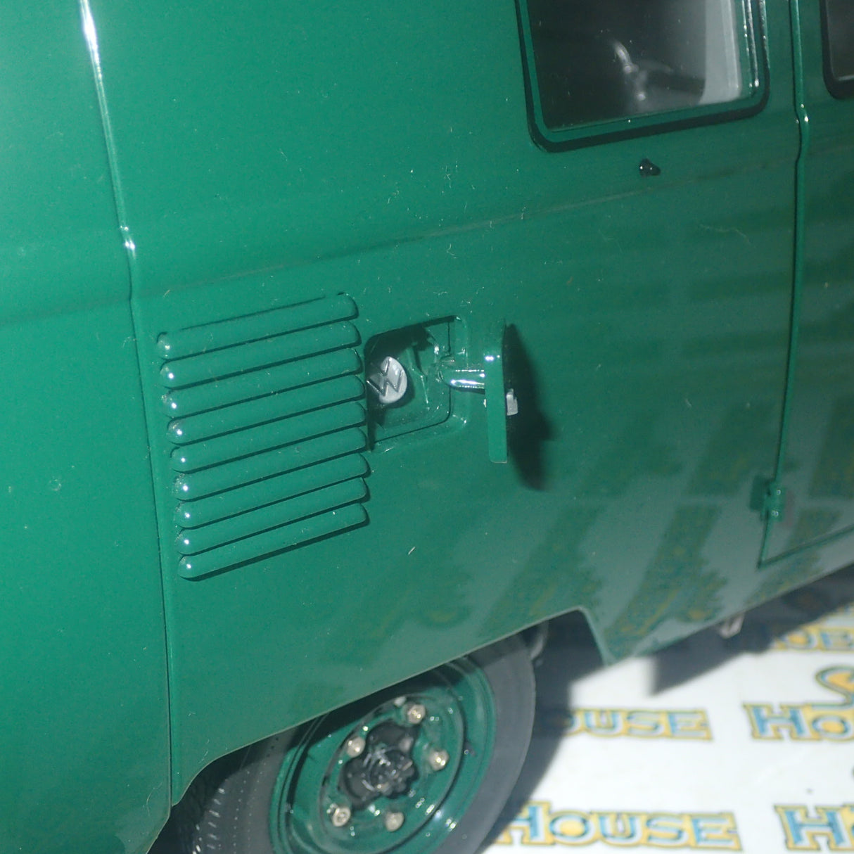 Sun Star 5082 - 1:12 1956 Volkswagen VW T1 Bus Van POLIZEI dark green