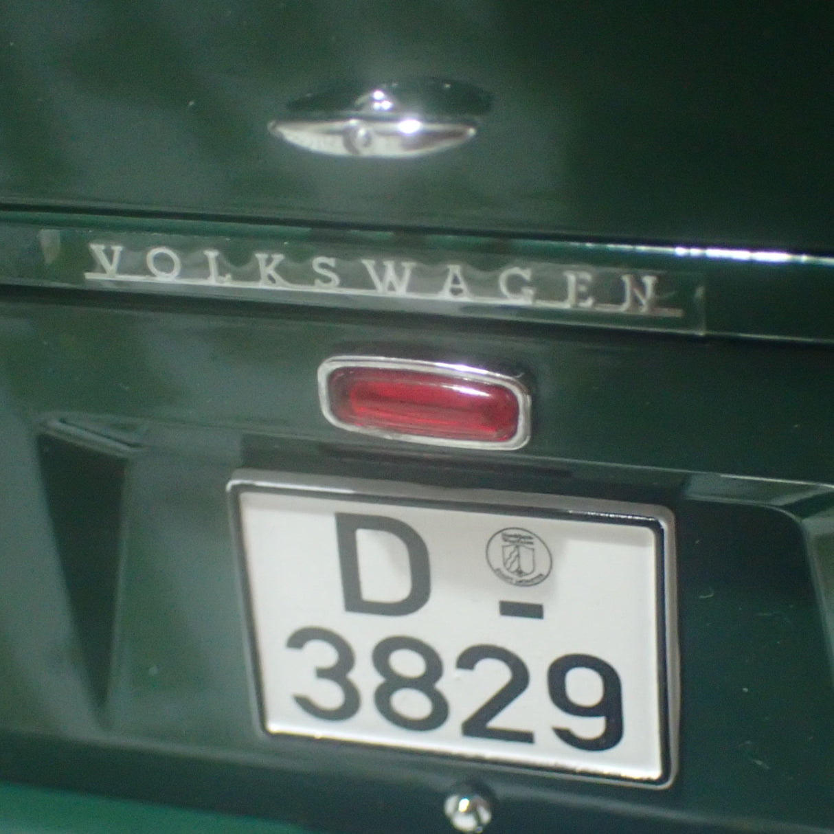 Sun Star 5082 - 1:12 1956 Volkswagen VW T1 Bus Van POLIZEI dark green