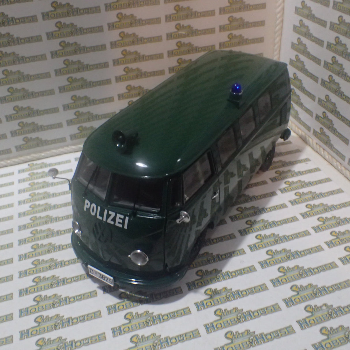 Sun Star 5082 - 1:12 1956 Volkswagen VW T1 Bus Van POLIZEI dark green