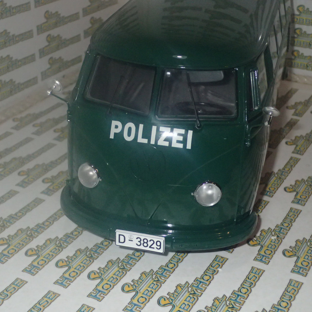 Sun Star 5082 - 1:12 1956 Volkswagen VW T1 Bus Van POLIZEI dark green