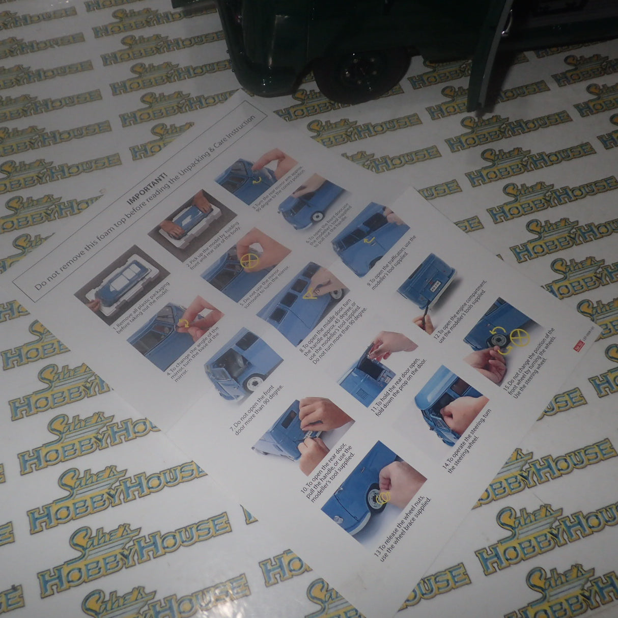 Sun Star 5082 - 1:12 1956 Volkswagen VW T1 Bus Van POLIZEI dark green