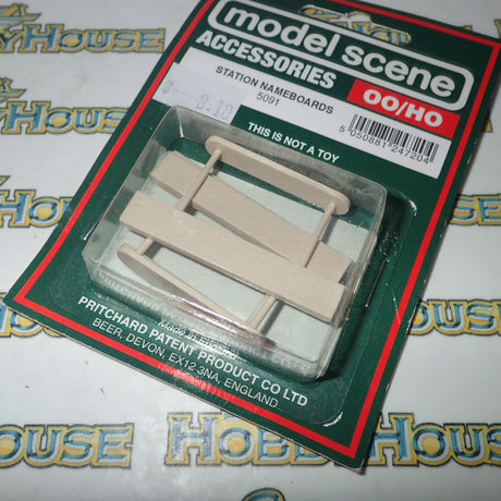 Modelscene 5091 - HO/00 Scale Station Nameboards