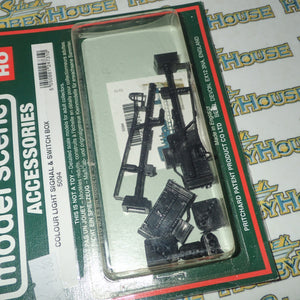 Modelscene 5094 - HO/00 Scale Colour Light Signal & Switch Box