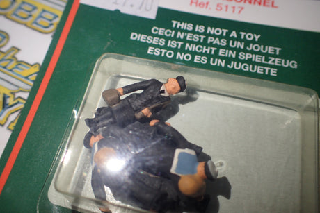 Model Scene Accessories 5117 - HO/00 Scale Navy Personnel