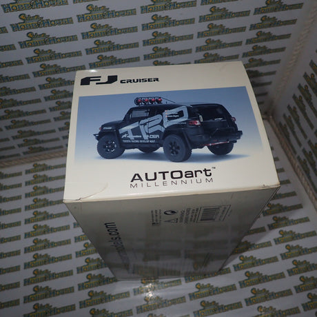 AUTOart Millennium 80717 - 1/18 TOYOTA TRD FJ CRUISER 2007 Model Replica