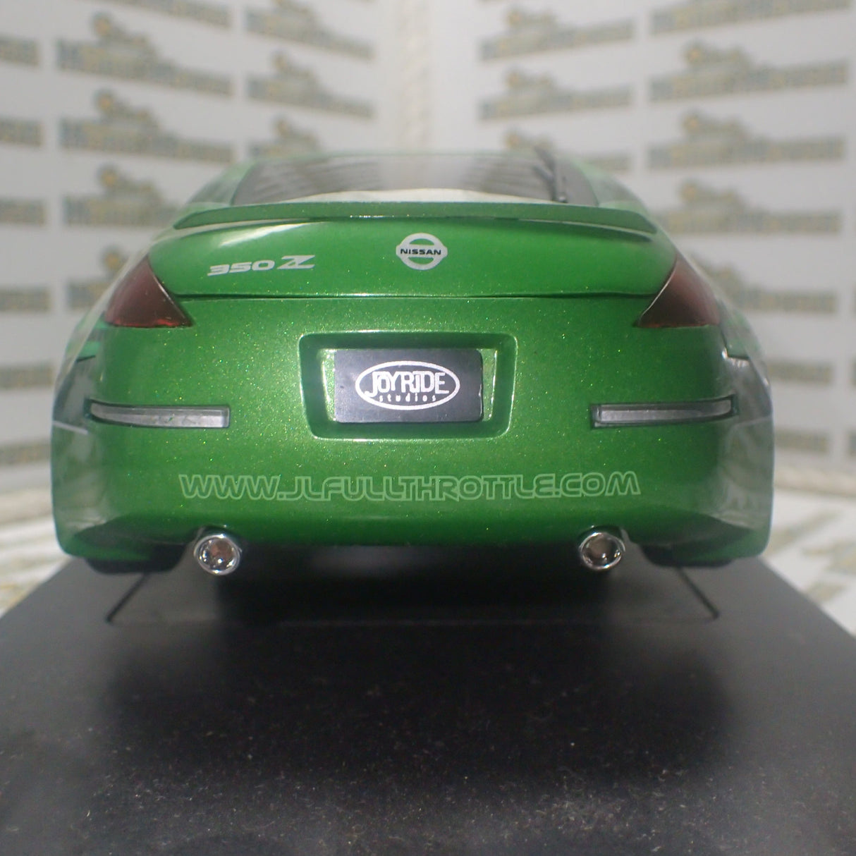 Jada 53608D - 1/18 Scale Fast & Furious Series Nissan 350Z Green 2003 from Fast and Furious Tokyo Drift Die-cast Replica