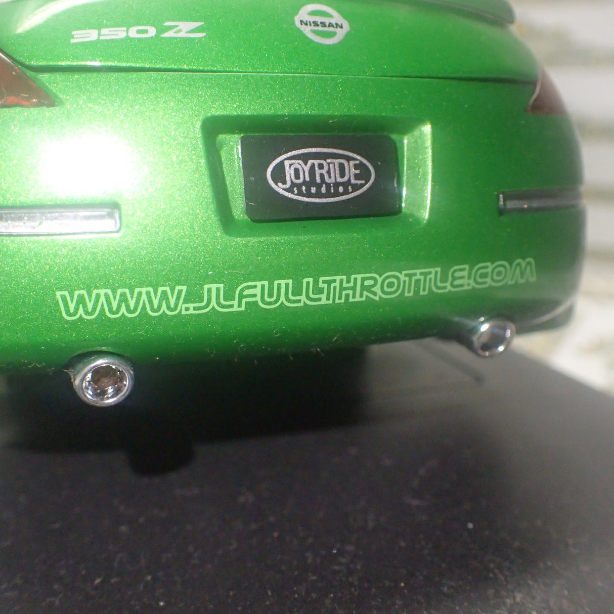 Jada 53608D - 1/18 Scale Fast & Furious Series Nissan 350Z Green 2003 from Fast and Furious Tokyo Drift Die-cast Replica