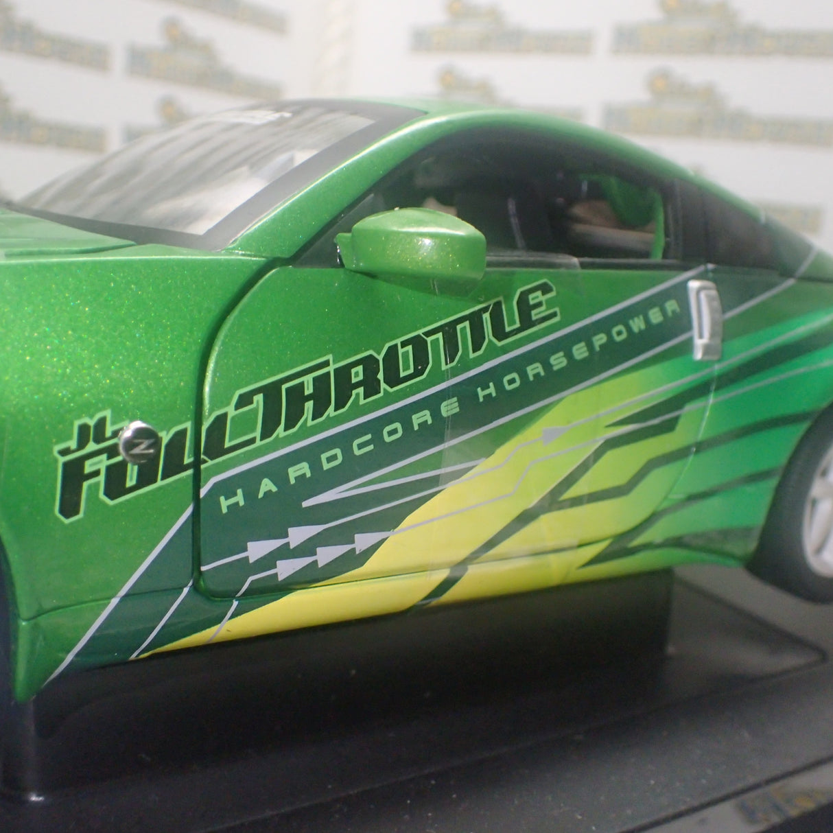 Jada 53608D - 1/18 Scale Fast & Furious Series Nissan 350Z Green 2003 from Fast and Furious Tokyo Drift Die-cast Replica