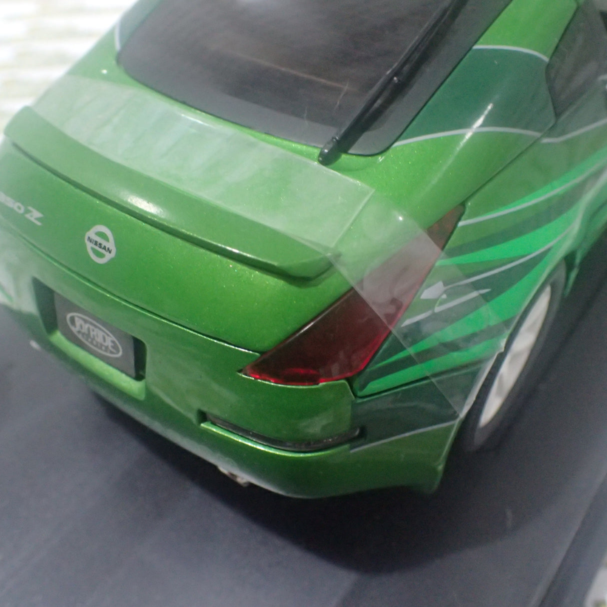 Jada 53608D - 1/18 Scale Fast & Furious Series Nissan 350Z Green 2003 from Fast and Furious Tokyo Drift Die-cast Replica