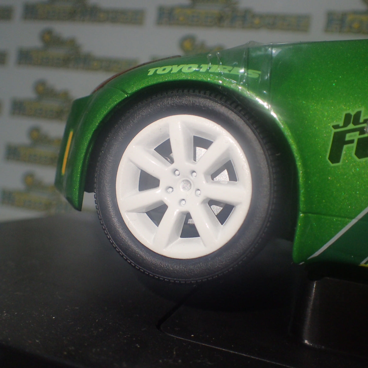 Jada 53608D - 1/18 Scale Fast & Furious Series Nissan 350Z Green 2003 from Fast and Furious Tokyo Drift Die-cast Replica