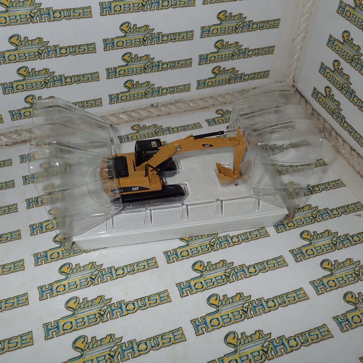 Norscot 55262 - 1/87 Scale Cat 320D L Hydraulic Excavator Diecast Scale Model Replica