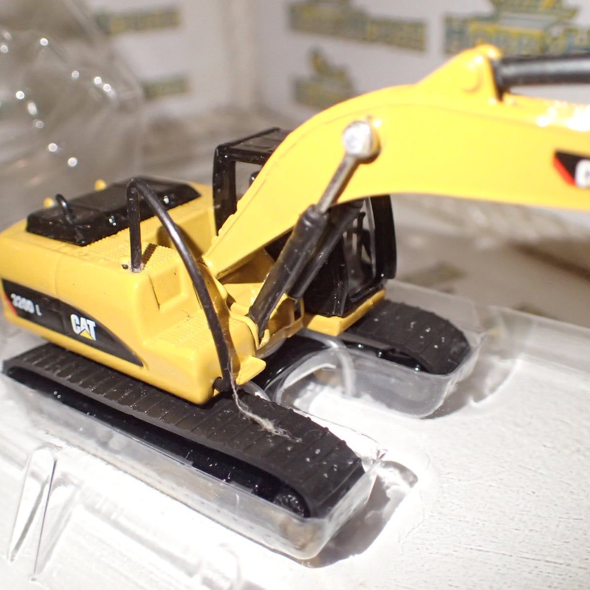 Norscot 55262 - 1/87 Scale Cat 320D L Hydraulic Excavator Diecast Scale Model Replica